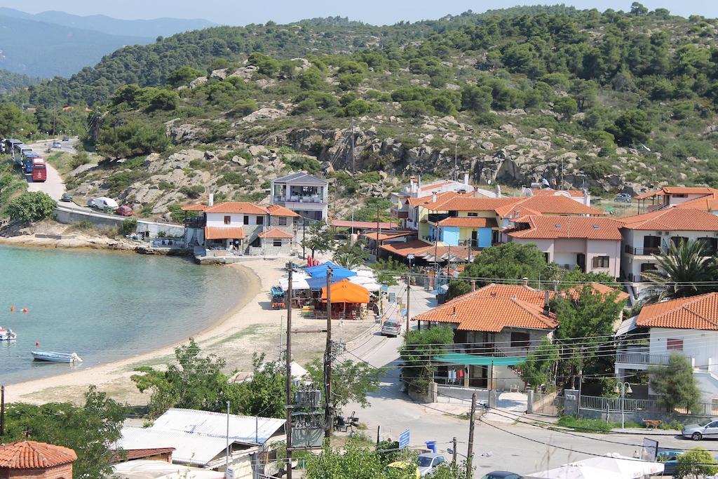 Kallisti Ormos Panagias Bagian luar foto